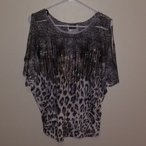 Buckle Open Sleeve Top